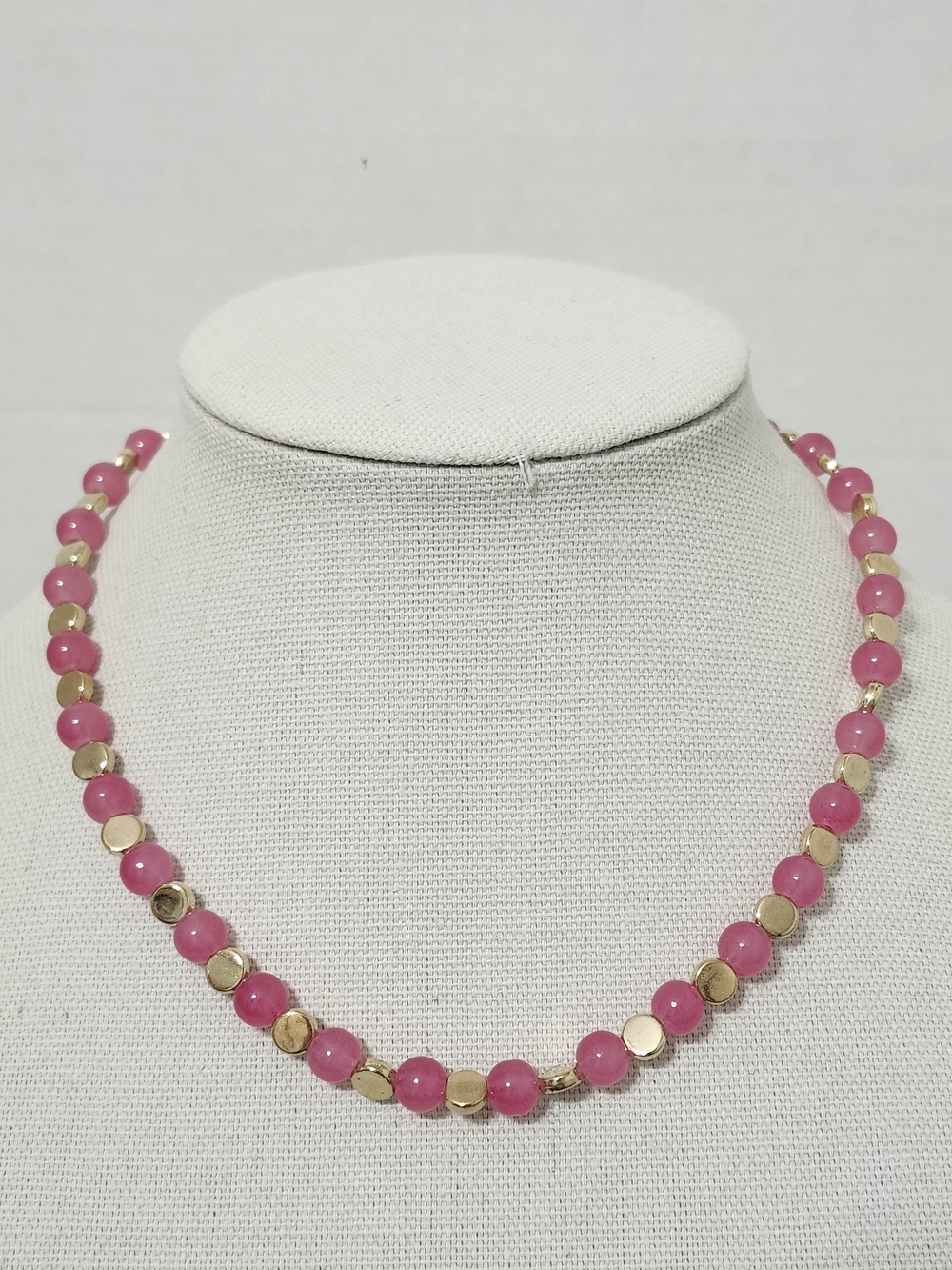 Pink Glass Bead and Gold Tone Disc Necklace Casual Everyday Home Work New